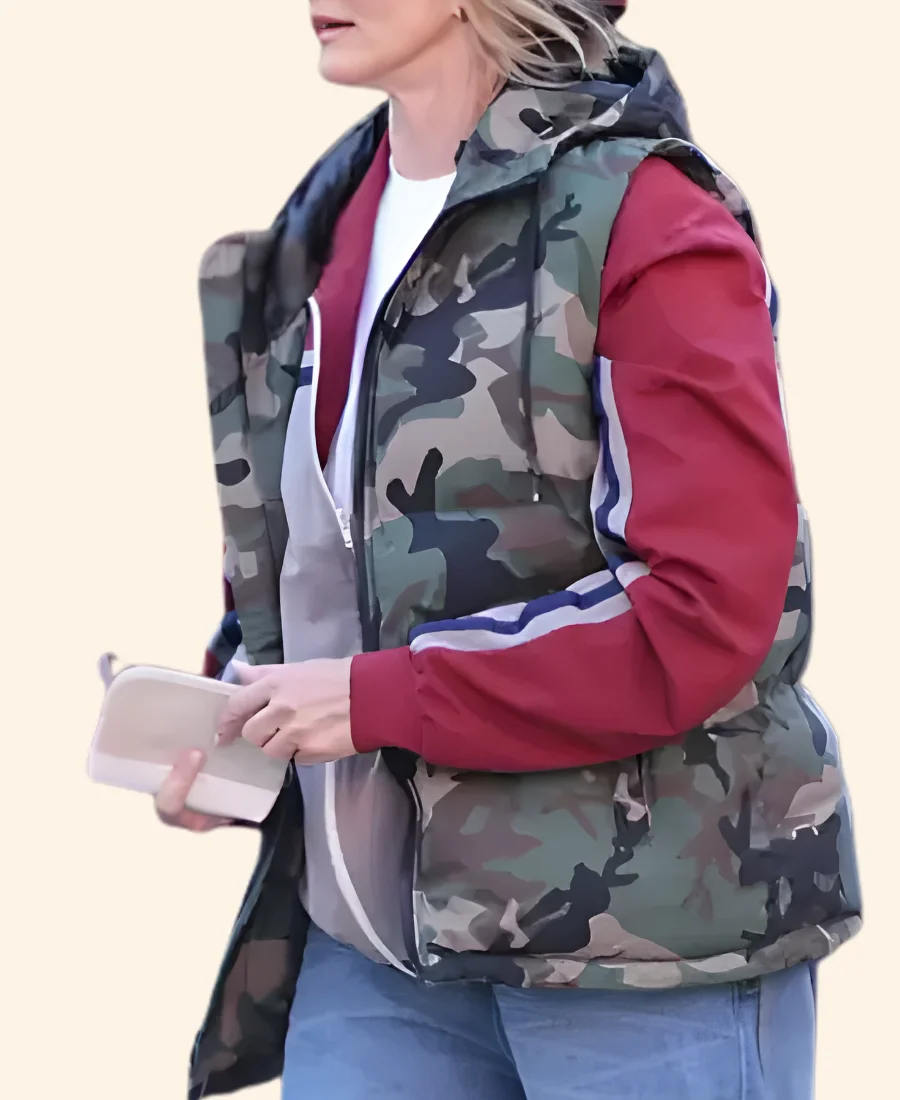 Bad Day Cameron Diaz Camo Vest Closure Image