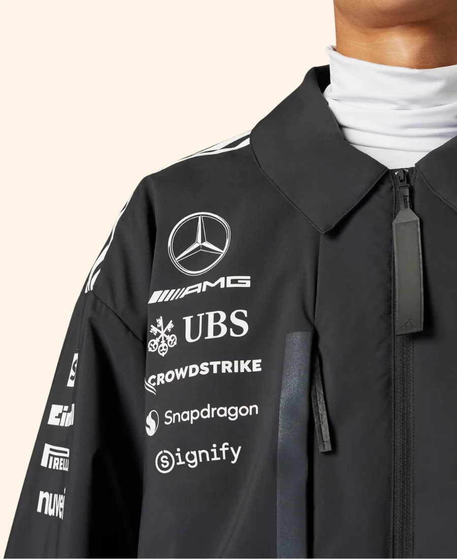 Mercedes AMG Petronas Formula 1 Team Jacket Closure Image